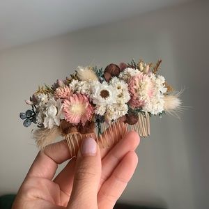 Brand New Dried Flower Hair Comb